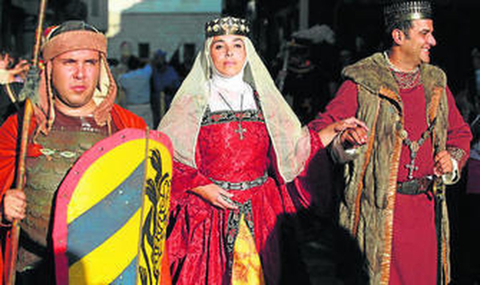 Alí Dordux junto a las tropas musulmanas delante de los tronos de los Reyes Católicos.