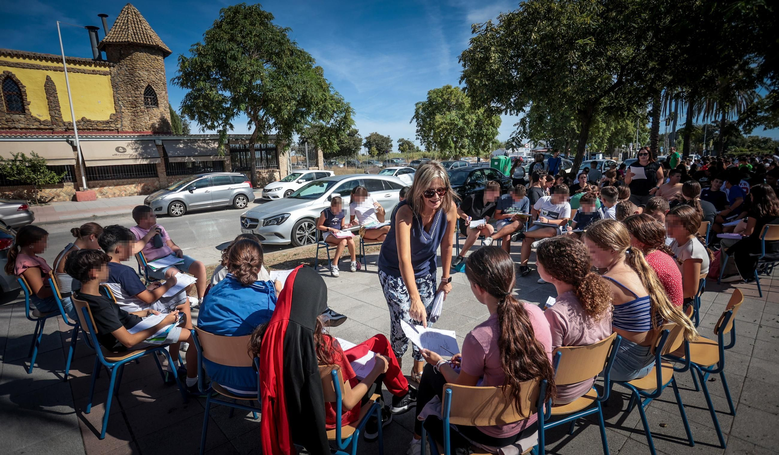 Imágenes de las clases en la calle del I.E.S. Lola Flores