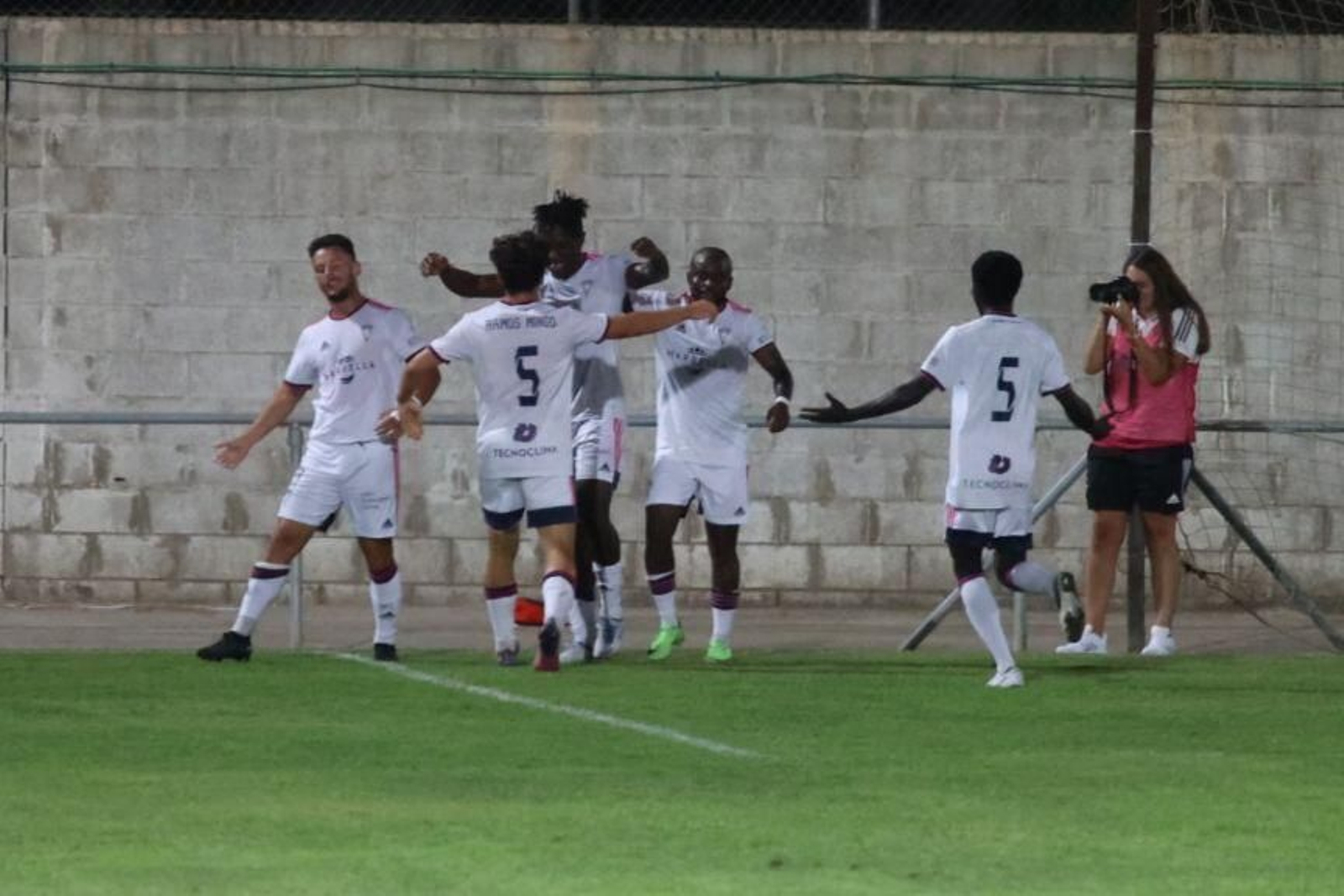 Imágenes del Trofeo Feria de la Vendimia entre el Xerez CD y Marbella