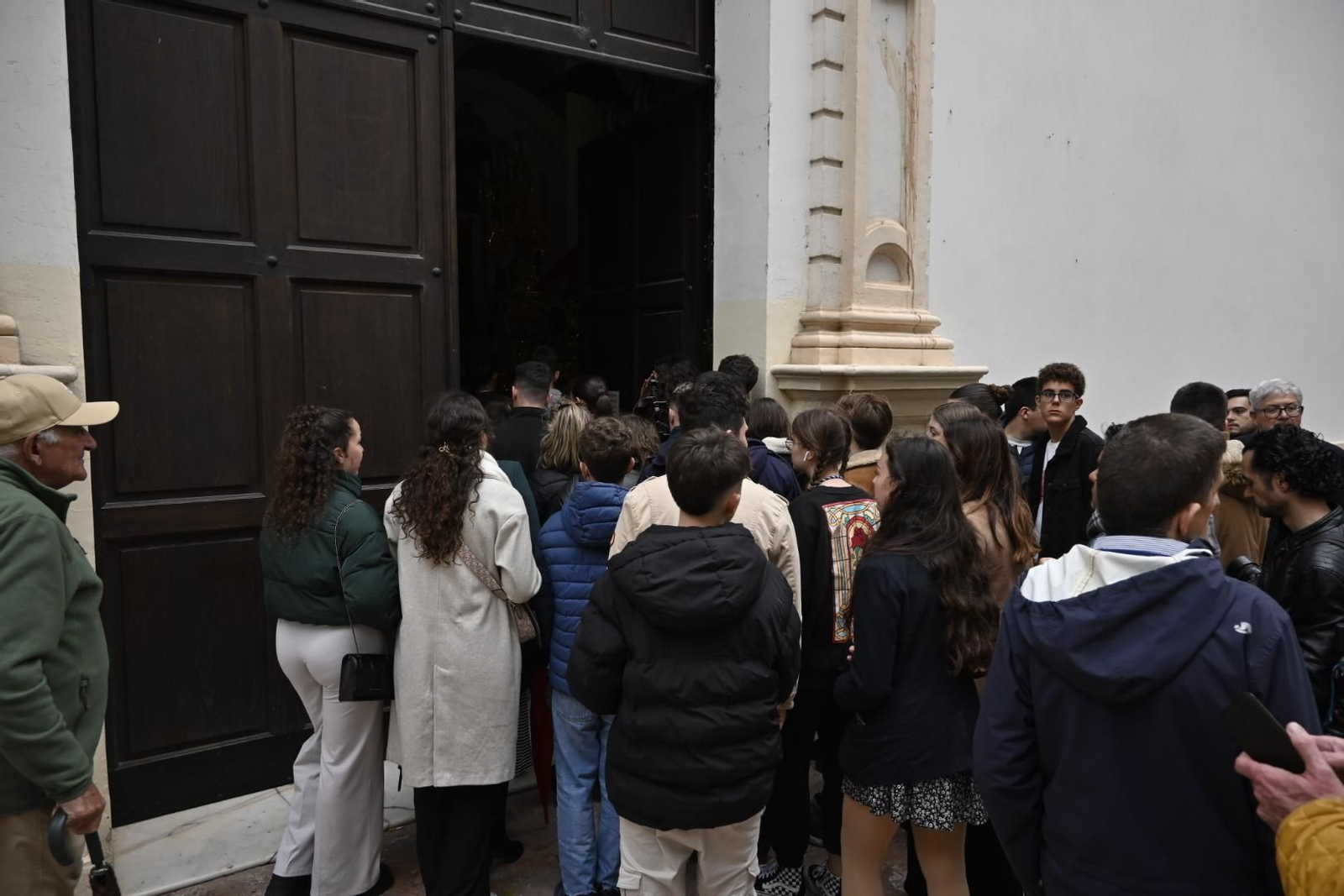 Las mejores imágenes del Miércoles Santo: Hermandad de la Santa Cruz
