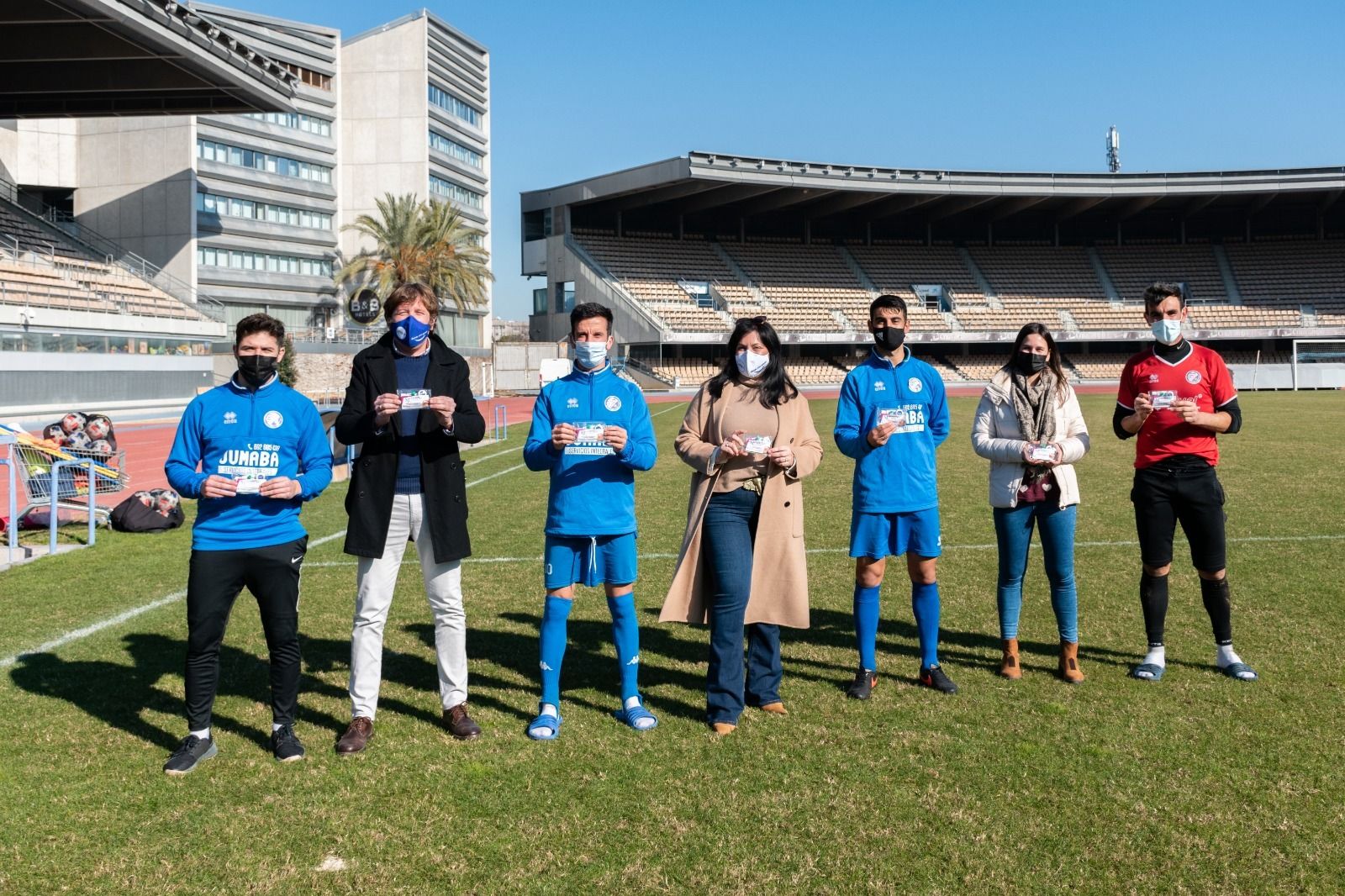 El Xerez DFC recibe la visita de representantes de Medipreven, uno de sus patrocinadores.