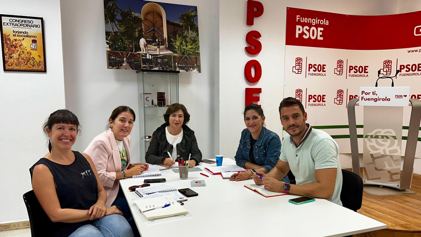 La reunión celebrada entre el PSOE y y Hacemos Fuengirola.
