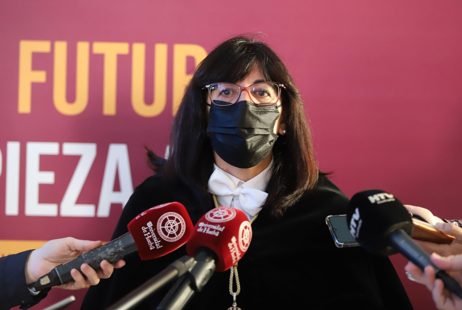 Imágenes del acto en la Universidad de Huelva del 33º aniversario del 3-M
