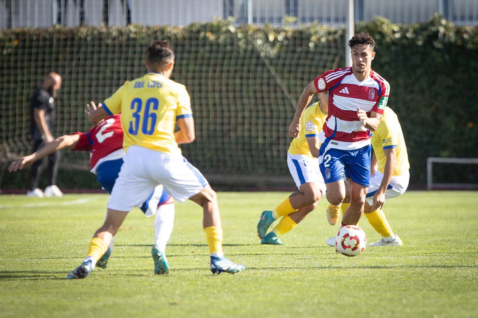 Las mejores imágenes del Recreativo Granada - Cádiz CF Mirandilla