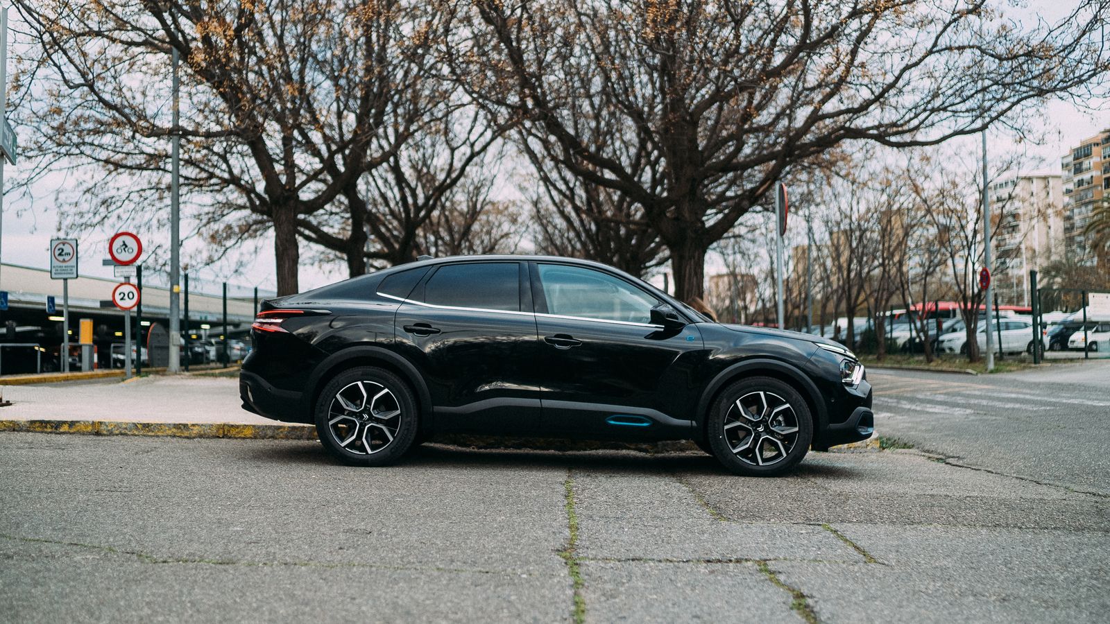 El C4 X es el heredero natural del Citroën C-Elysée, asimismo un sedán y, en este caso, de 4,43 m.