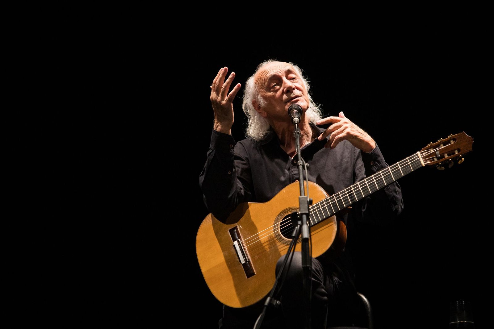 El cantautor Amancio Prada.