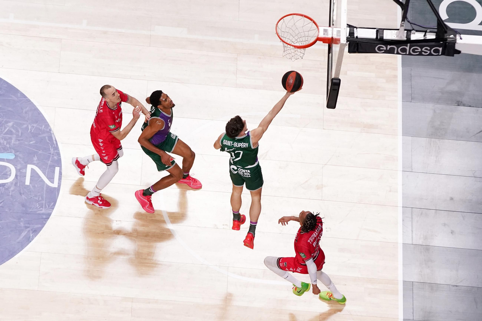 Mario Saint-Supéry da el salto a los 19 años