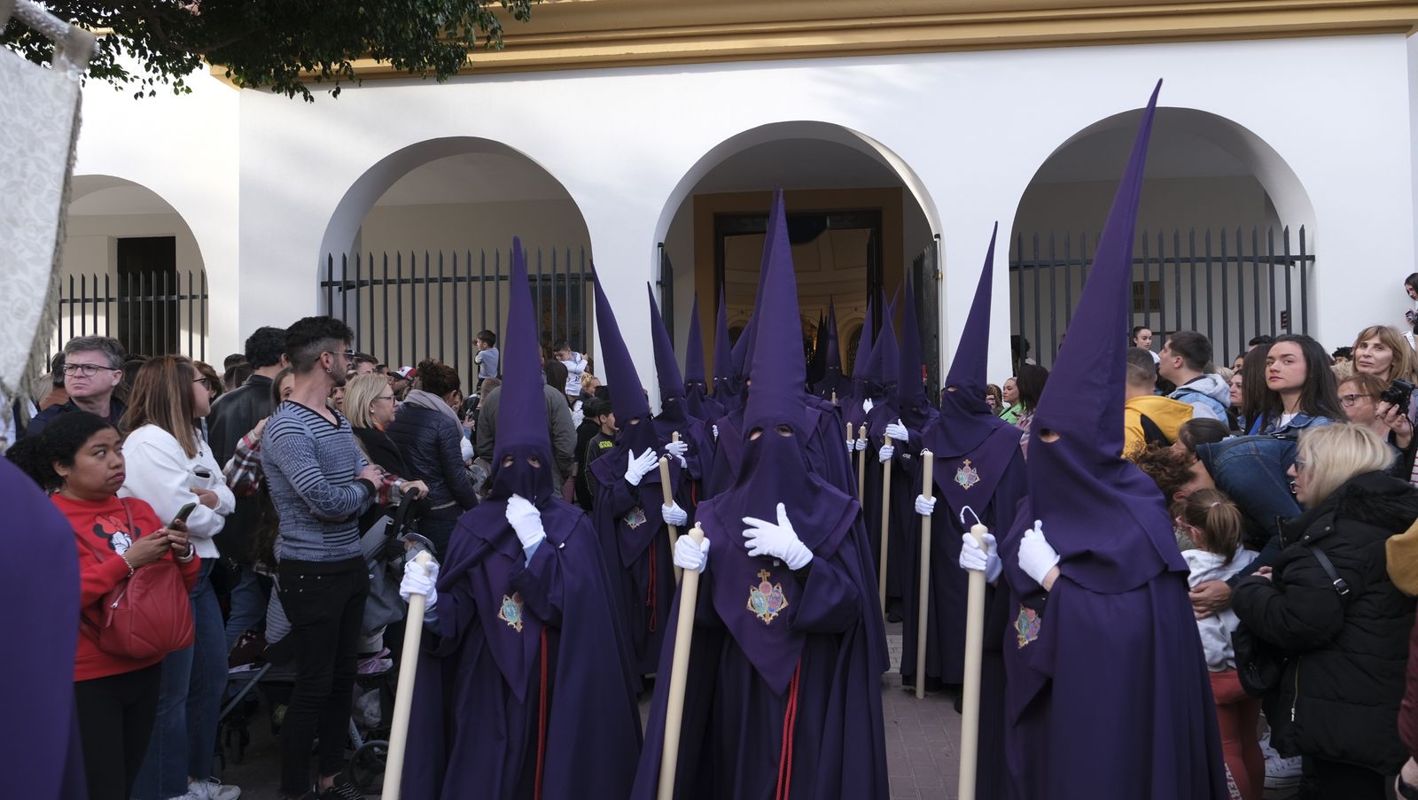 La procesión del Encuentro por las calles de Almería, en imágenes