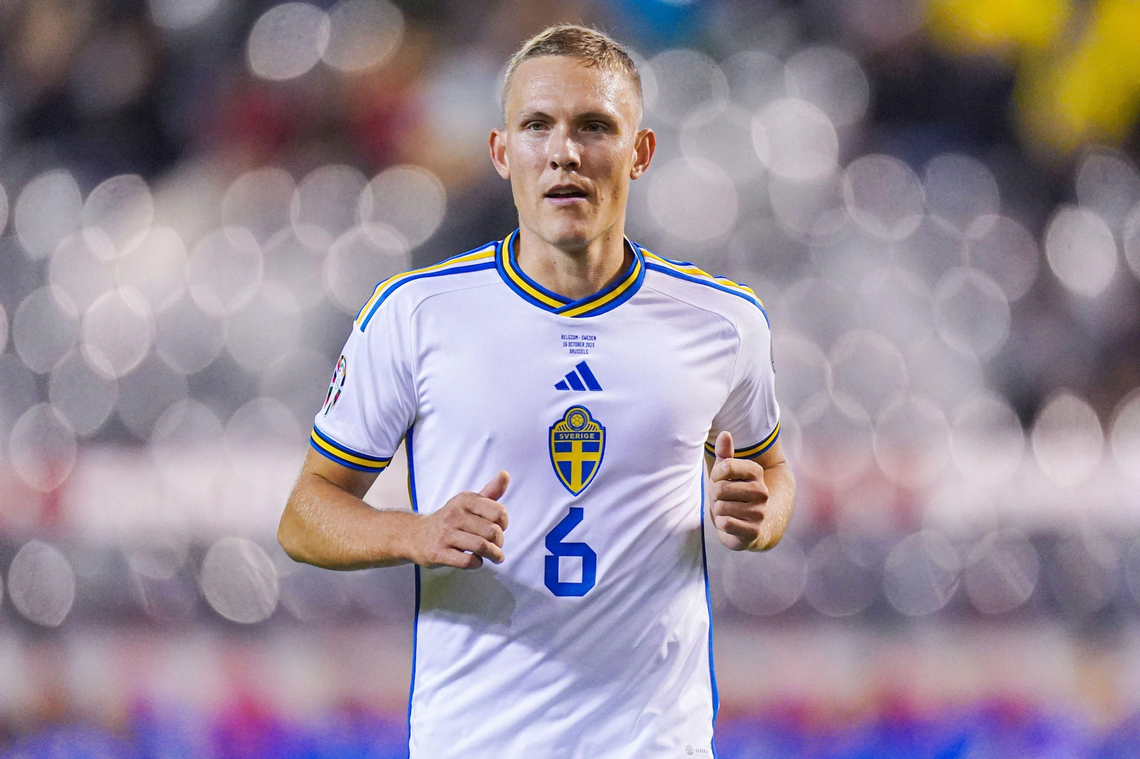 Augustinsson, en un partido de la selección de sueca, en la que es un fijo.