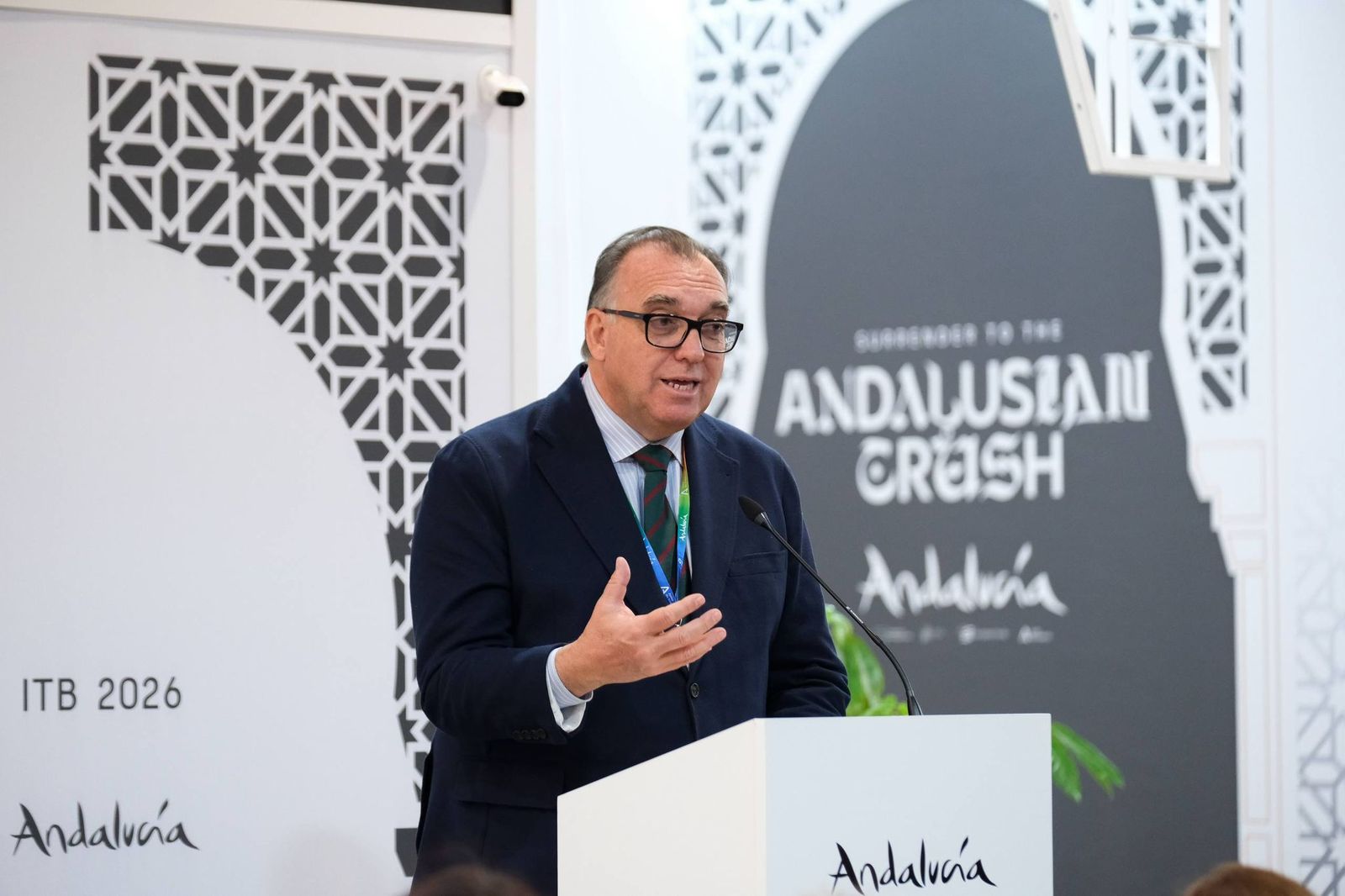 El consejero de Turismo, Arturo Bernal, en la presentación de Andalucía en la ITB de Berlín.