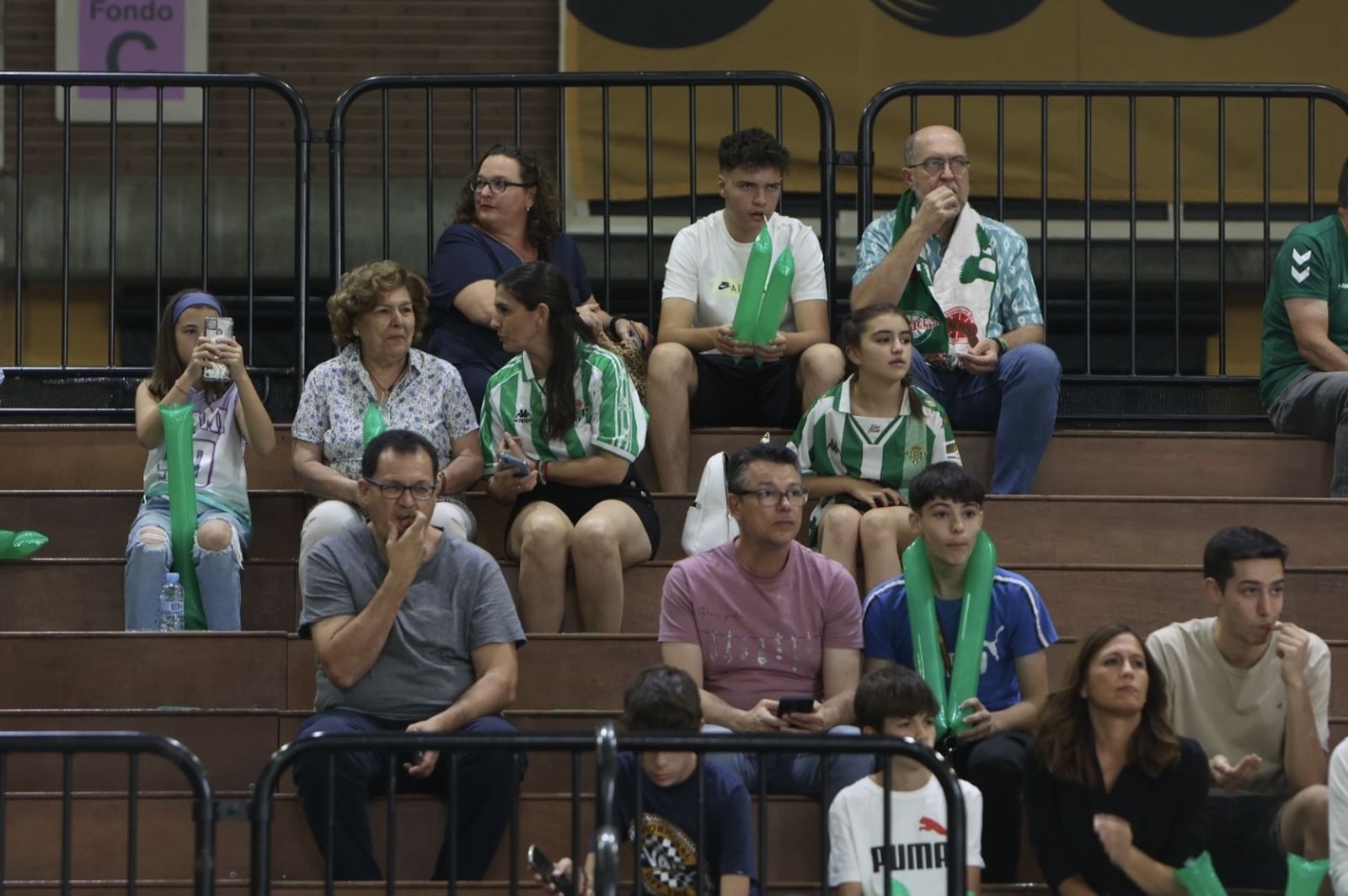 Búscate en el o Betis Granada de baloncesto