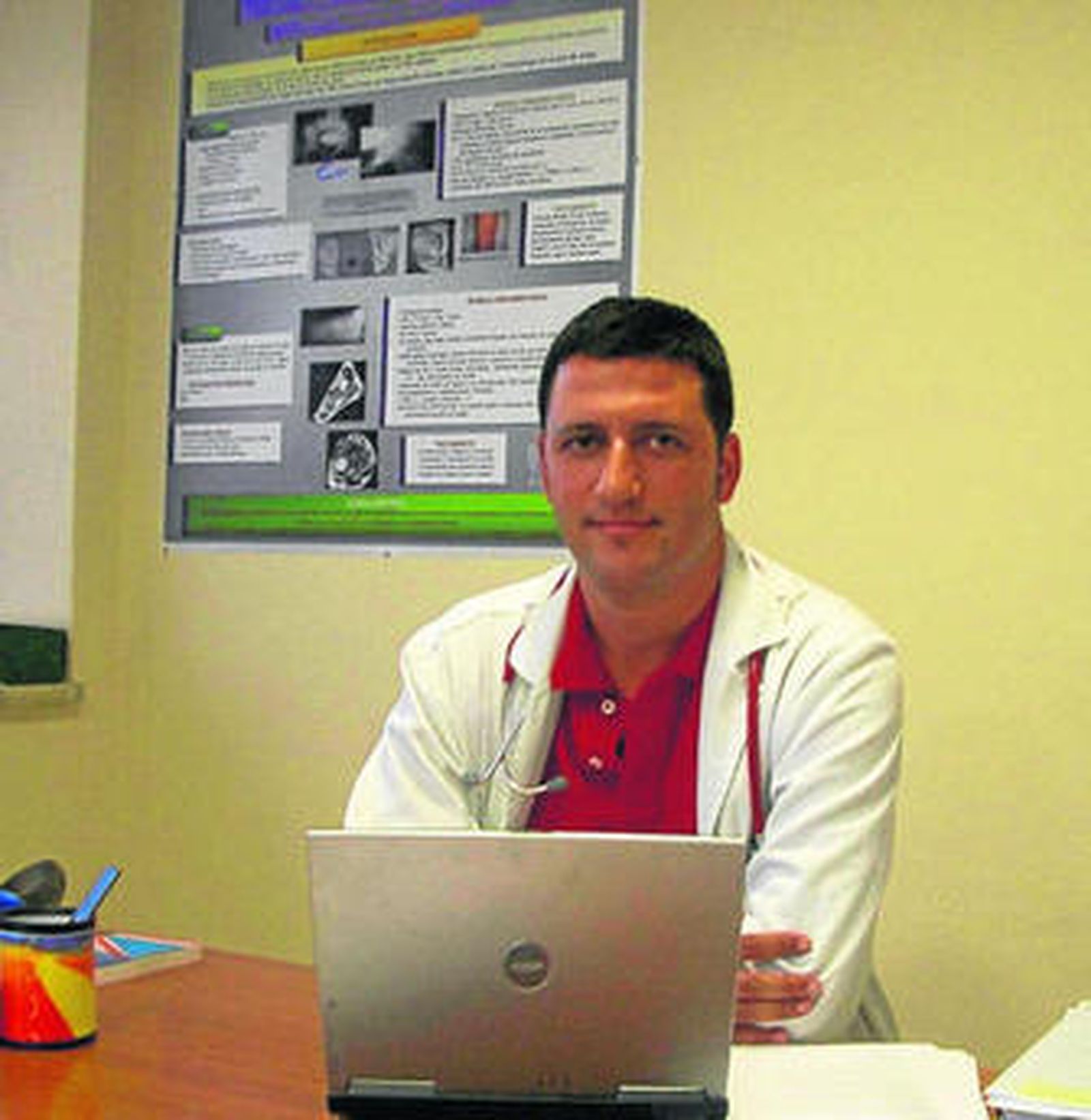 David Moreno, en la Unidad de Gestión Clínica de Pediatria del Hospital Carlos Haya, en Málaga.