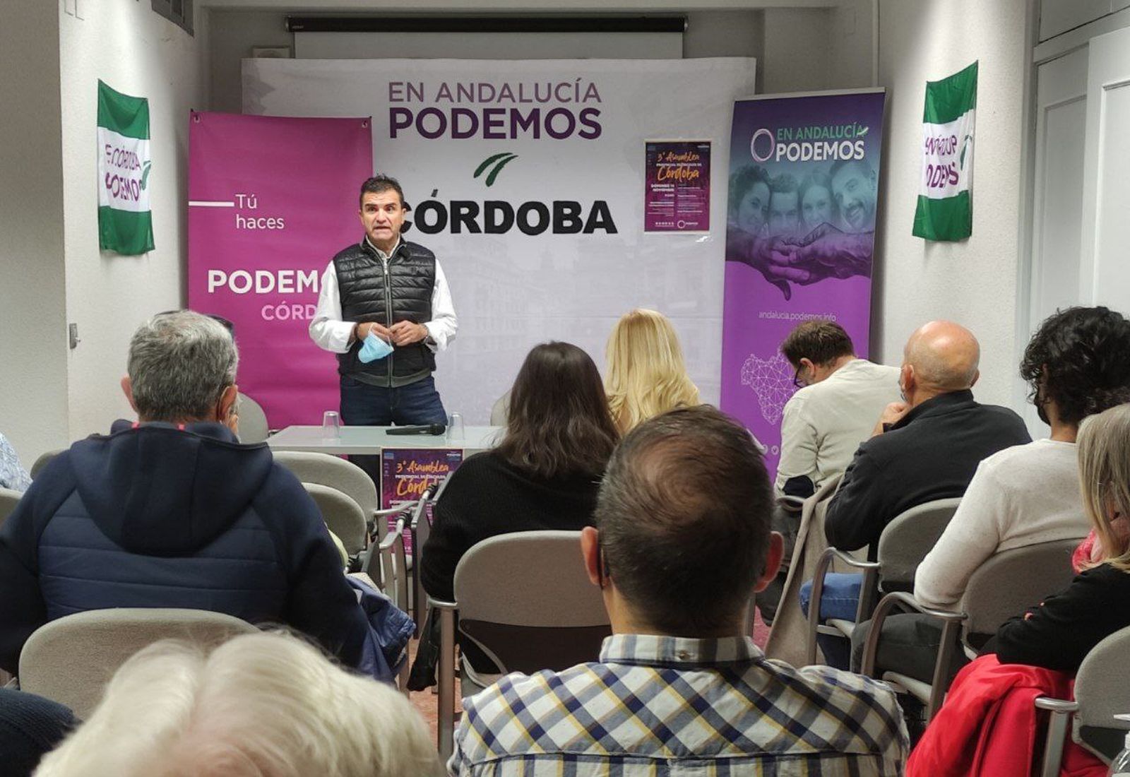 Un momento de la tercera asamblea de Podemos Córdoba.
