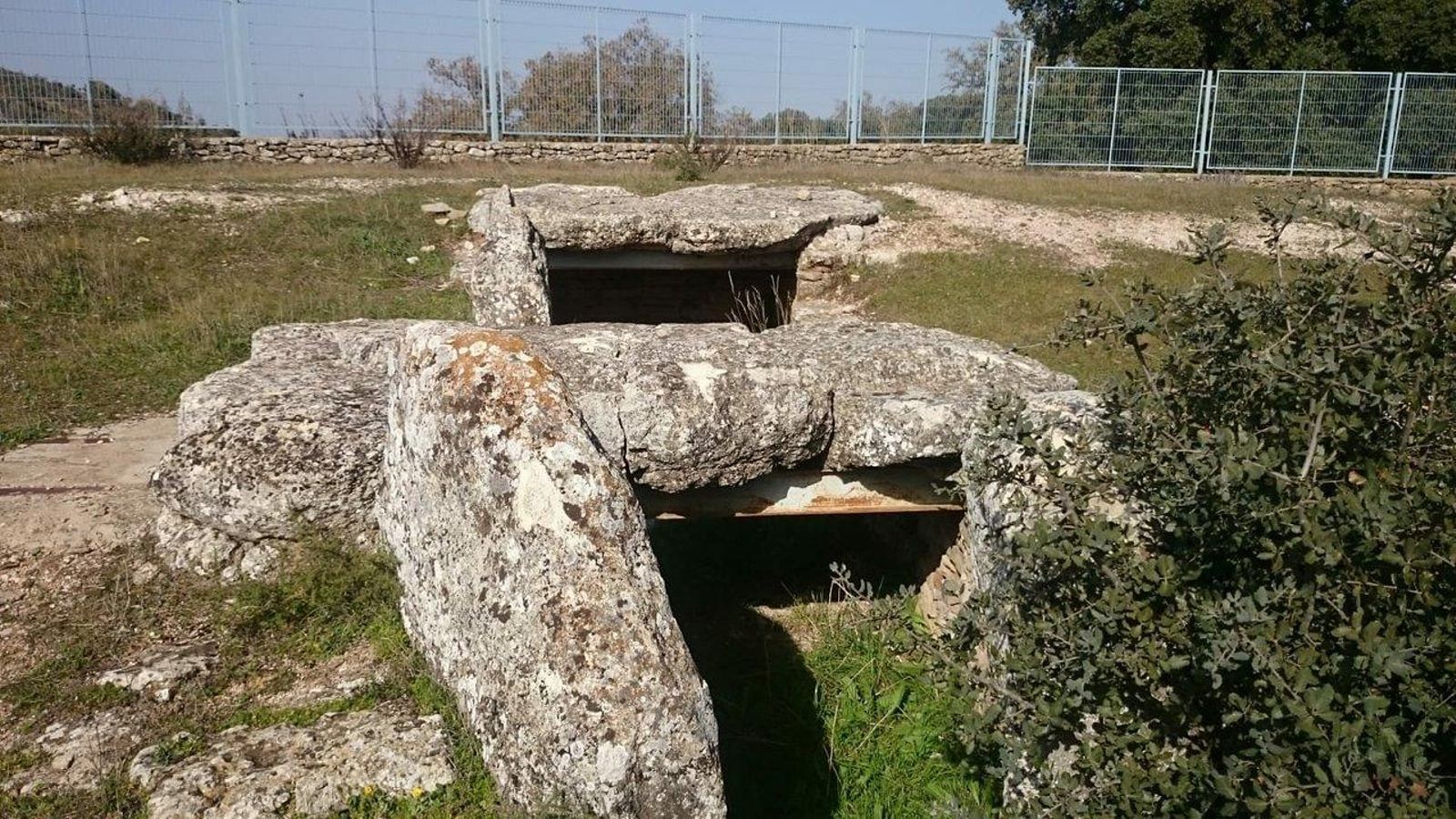 Dólmenes de Tomillos Dólmenes de Tomillos
