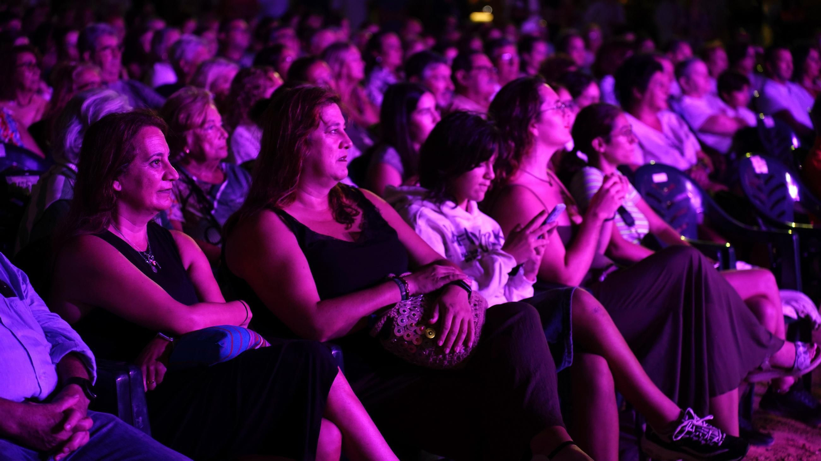 Las fotos de la Noche Carnavalesca en Algeciras