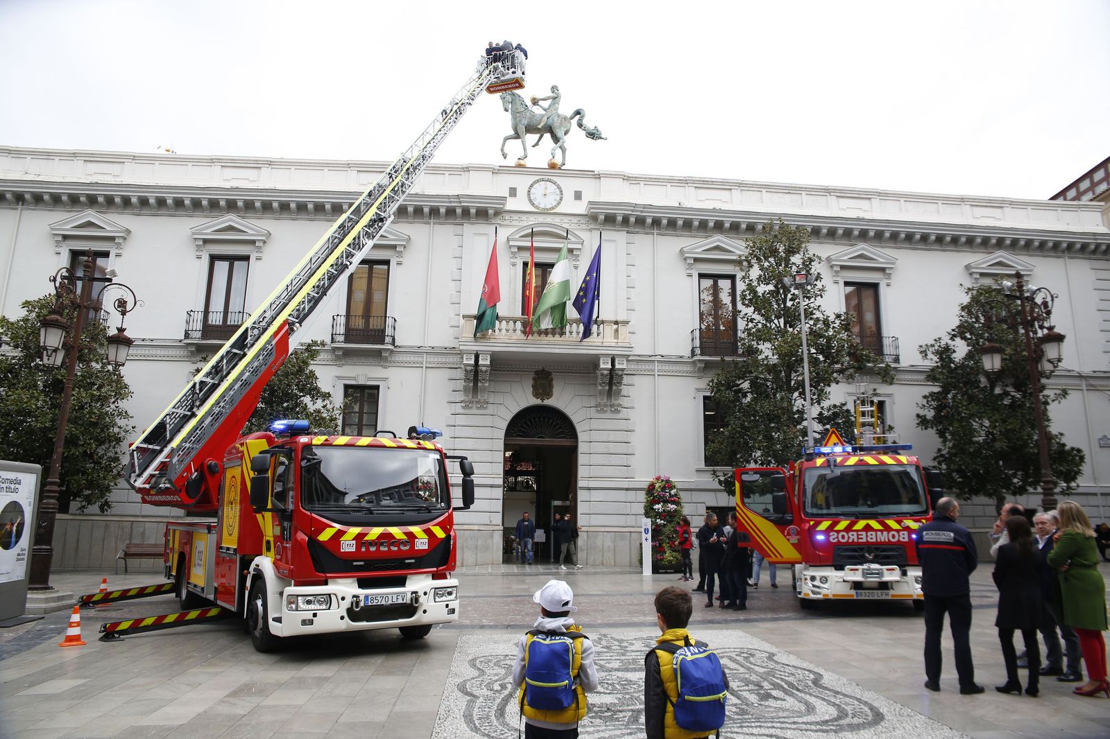 El Ayuntamiento modificará la plantilla de Bomberos tras la queja de opositores