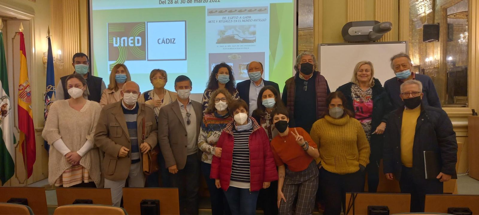 Algunos de los alumnos que han participado en el nuevo curso de la Uned.
