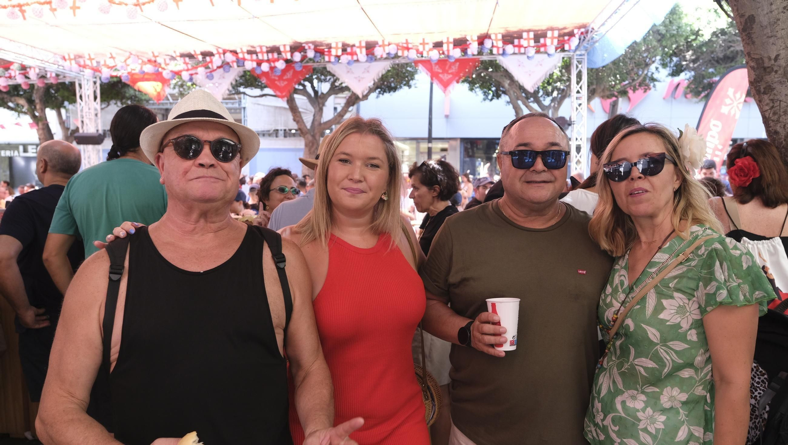 La Feria del Mediodía del jueves en Almería, en imágenes