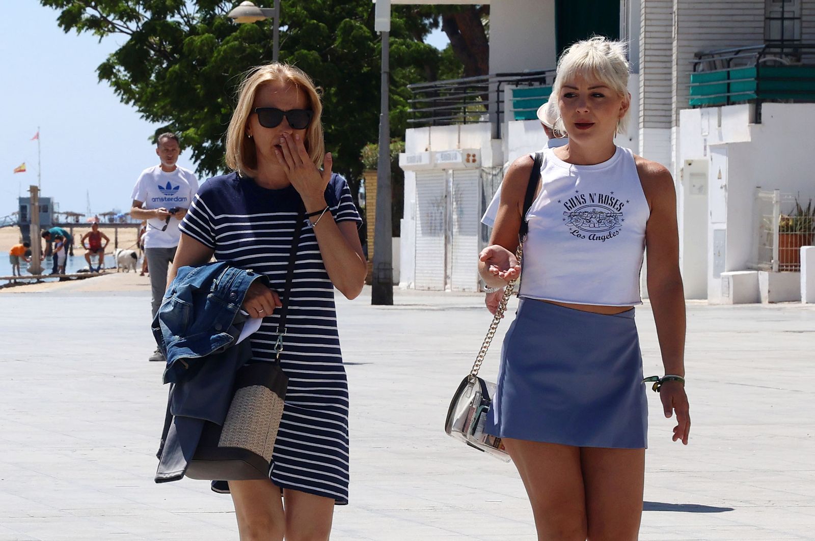 Imágenes veraniegas en Punta Umbría y en las playas de El Portil y La Bota