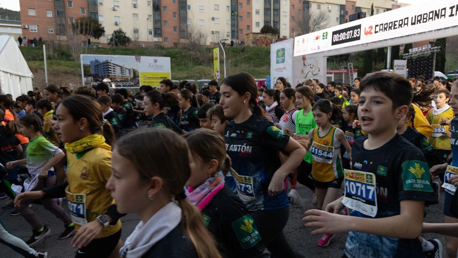 En imágenes: Las promesas del atletismo brillan en la Carrera Infantil de San Antón 2025
