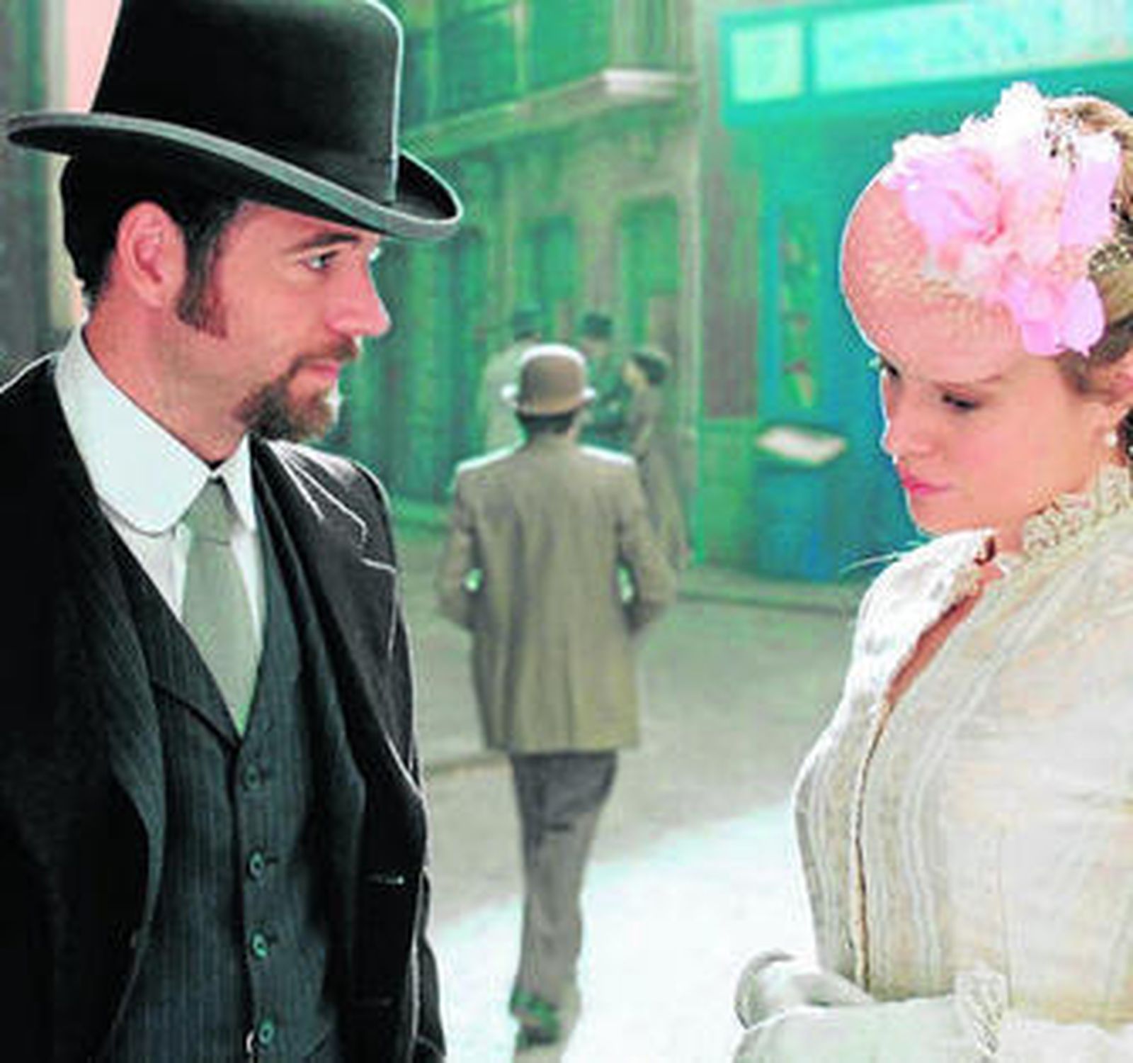 Carles Francino como 'Víctor Ros', serie del catálogo de TVE para el exterior.