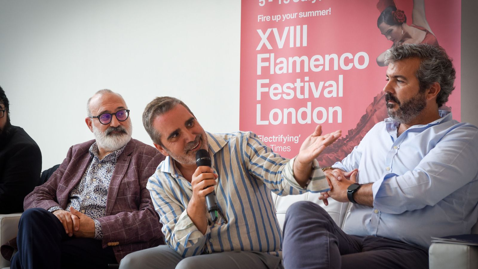Miguel Marín, entre Juan Blas Delgado, del Cervantes, y José Lucas Chaves, de la Fundación SGAE.