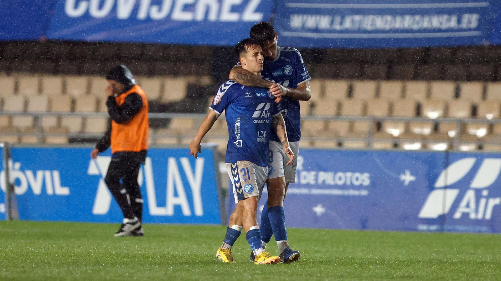 Imágenes del Xerez DFC contra el Recreativo Granada