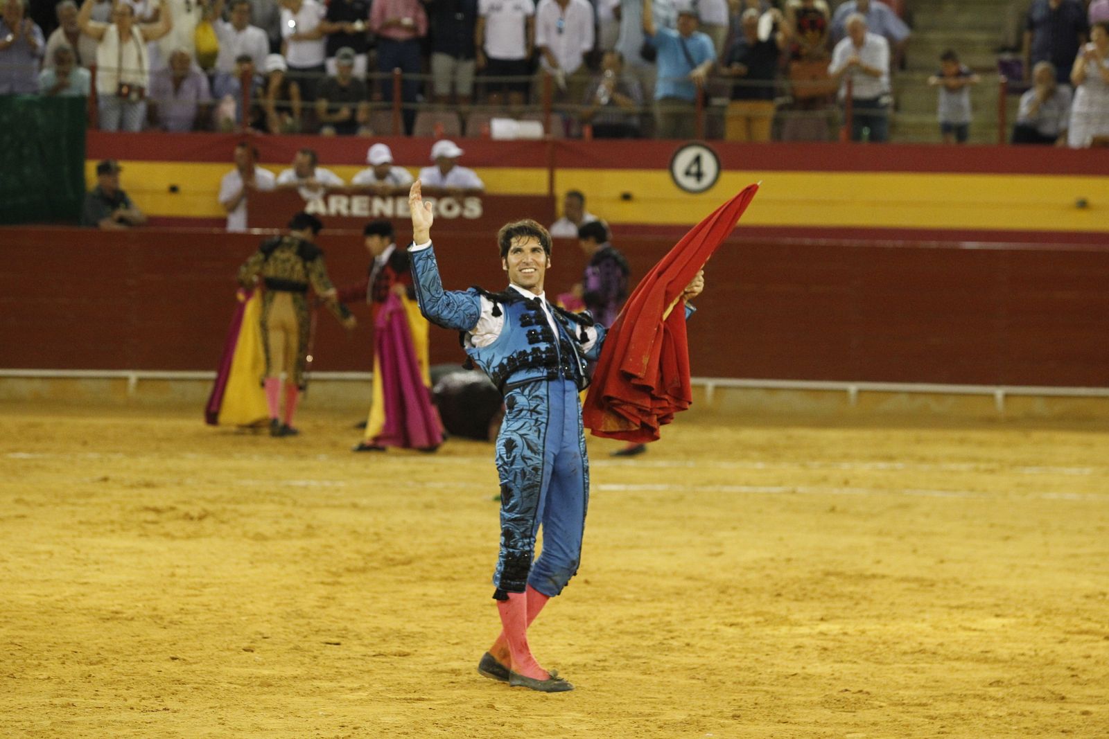 Fotogalería corrida de toros Roquetas de Mar. El Fandi, Castella, Cayetano.