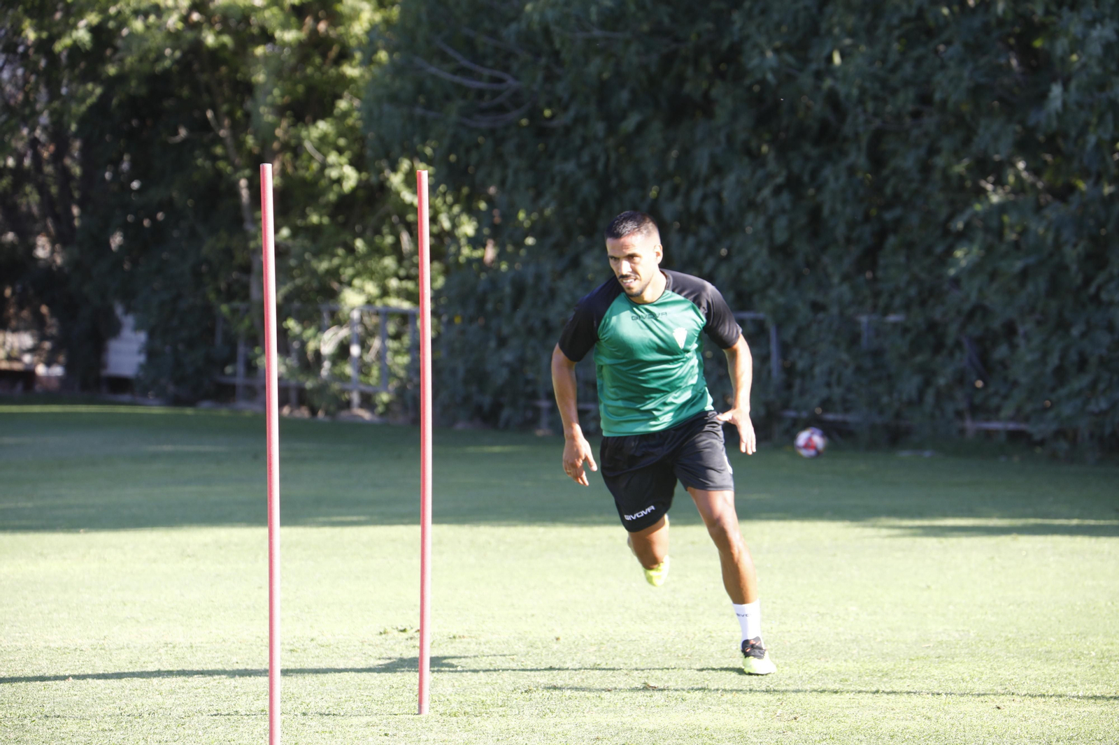 El primer entrenamiento de Recio con el Córdoba CF, en imágenes