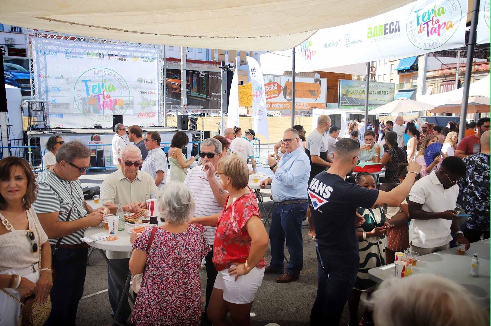 Imágenes del ambiente en la Feria de la Tapa de Huelva
