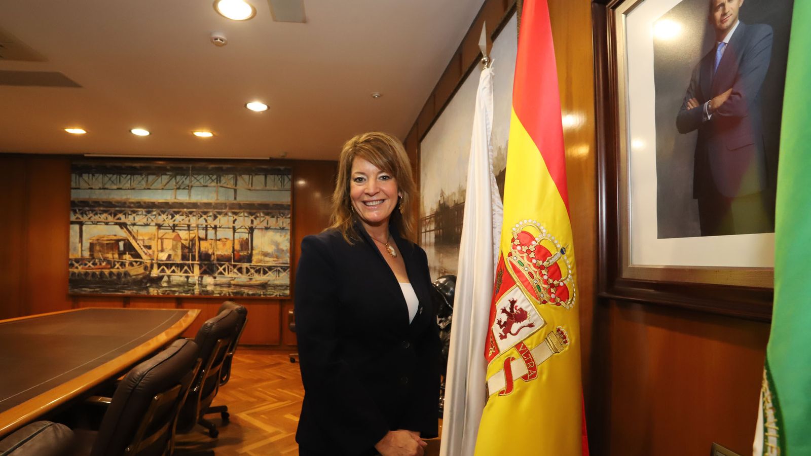 Pilar Miranda en la sede de la Autoridad Portuaria de Huelva.