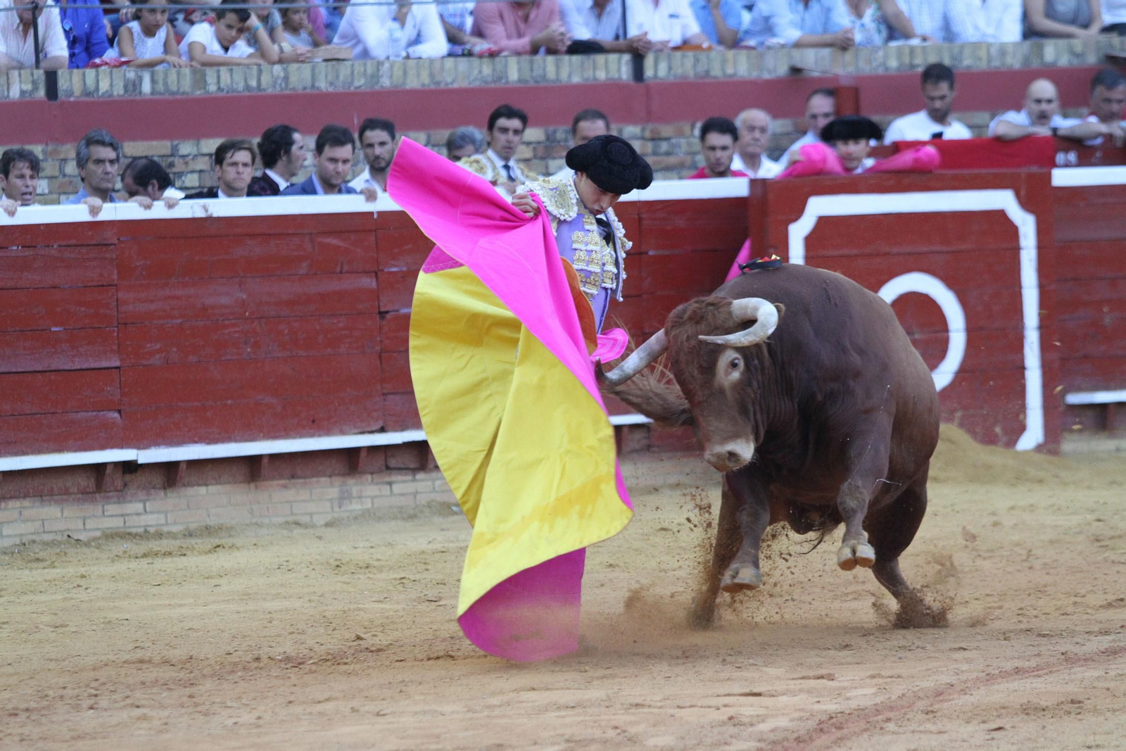 Imágenes de lidia de Roca Rey