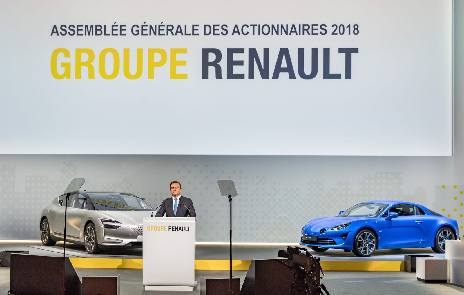 Asamblea general de accionistas del grupo Renault, con su presidente Carlos Ghosn.