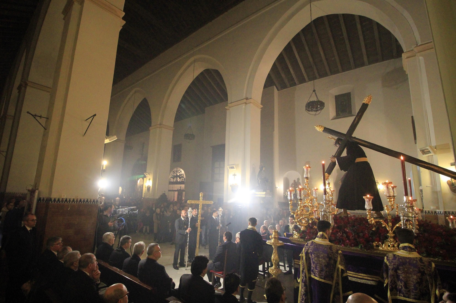 Imágenes del Vía Crucis Oficial de la Semana Santa presidido por el Señor de Pasión