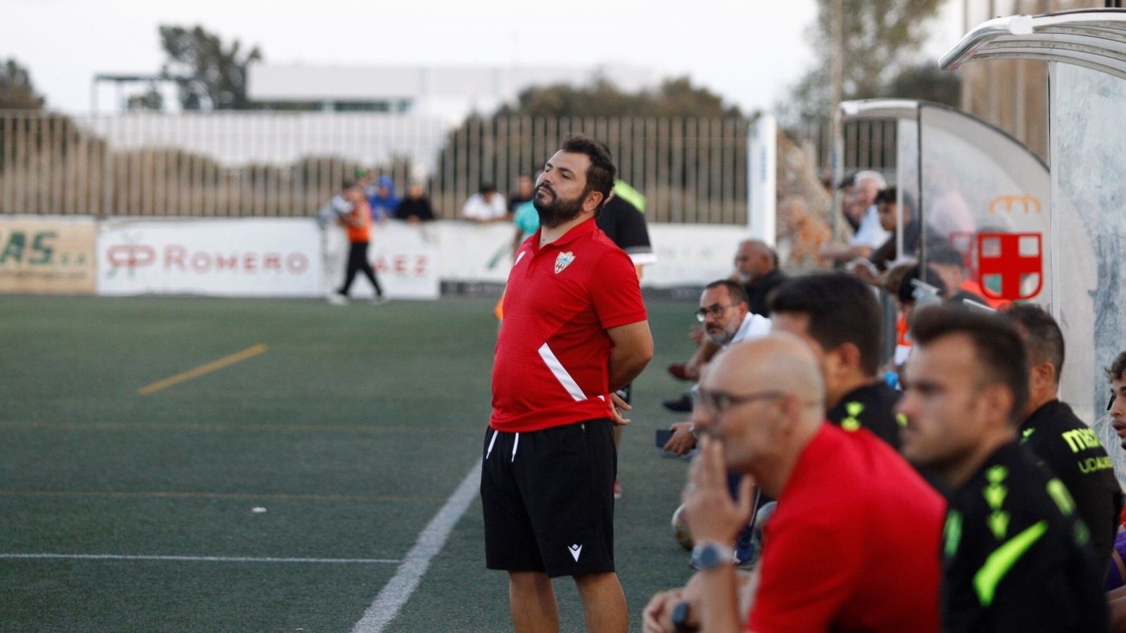 Rafilla Morales, técnico del juvenil del Almería, en el encuentro ante La Cañada Atlético.