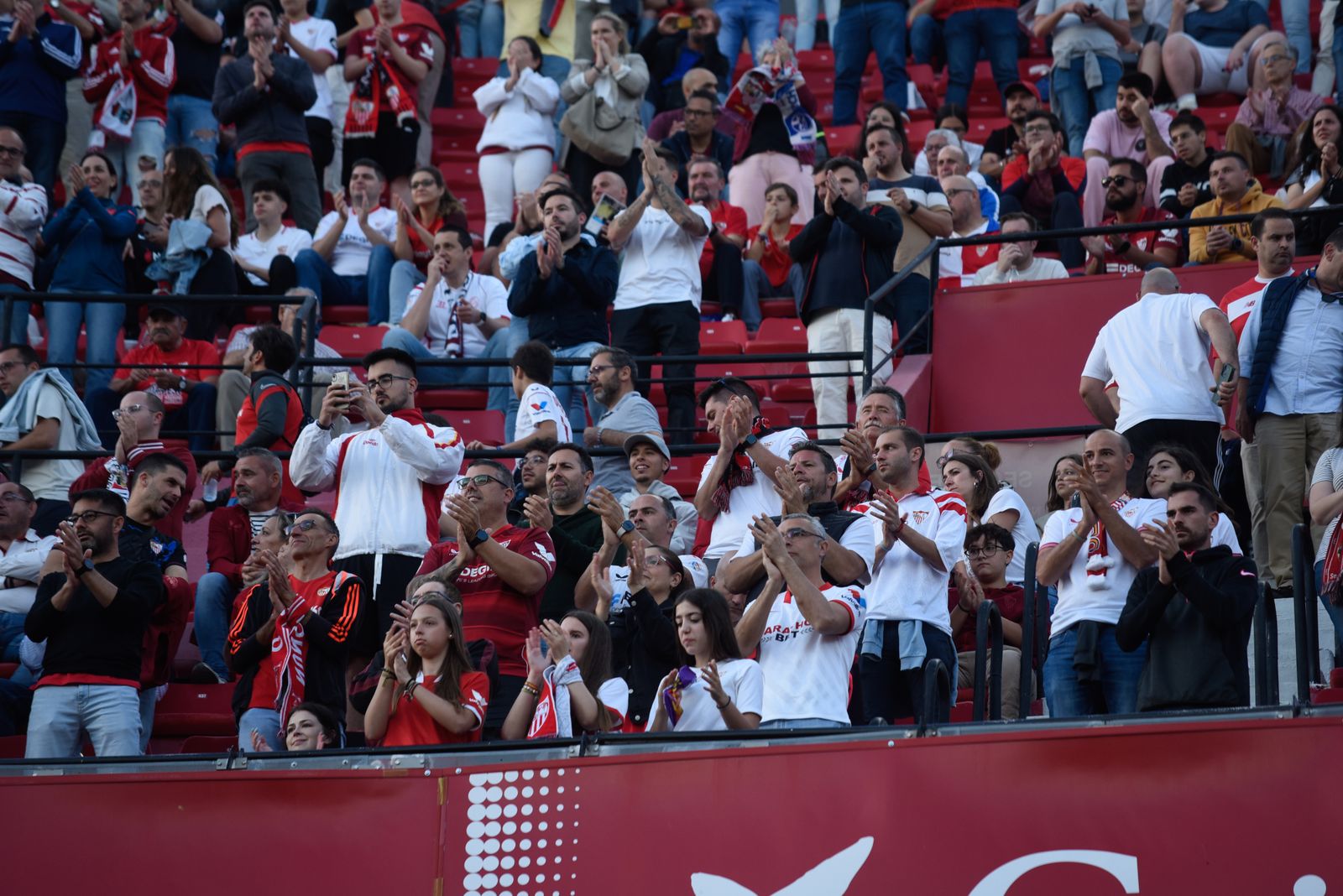 Búscate en el Sevilla FC - Granada CF