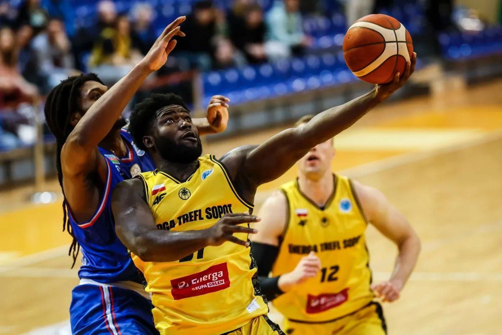 Dylan Addae-Wusu ruge en FIBA Europe Cup