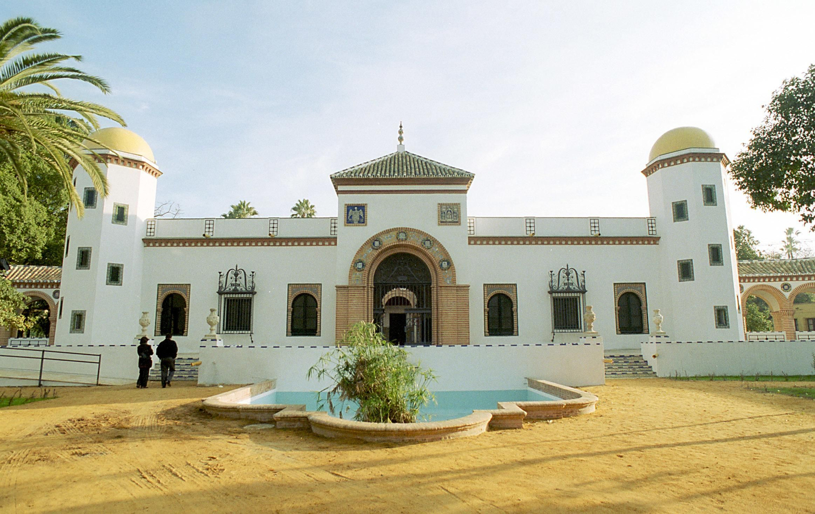 Fachada del Pabellón de Telefónica, construido en 1925.