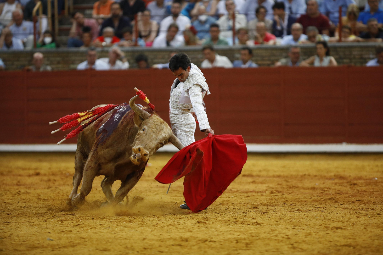 La corrida de Talavante, Roca Rey y Lagartijo, en Córdoba, en imágenes