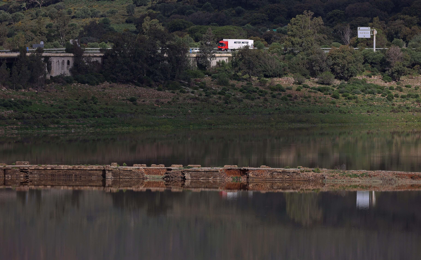 Imágenes del embalse de Charco Redondo en Los Barrios