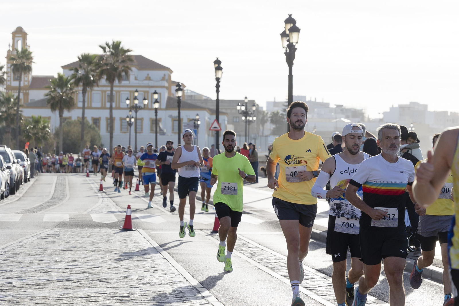 Búscate en las imágenes de la "II Media Maratón Ciudad de Cádiz"