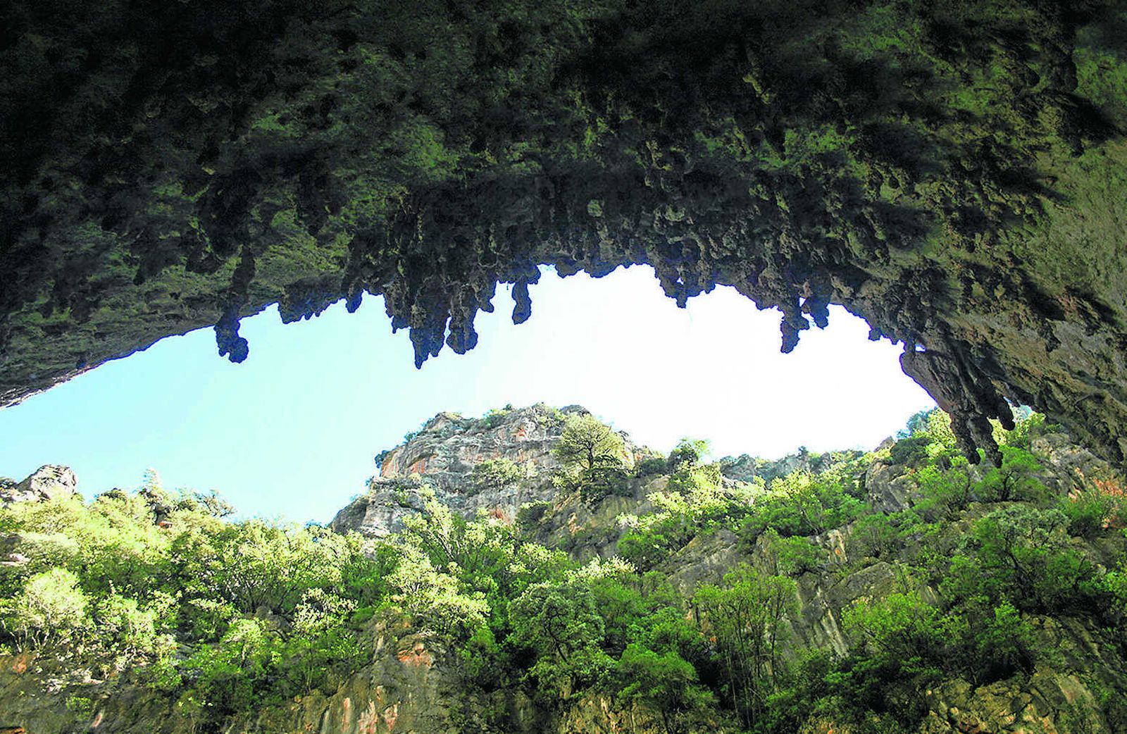 Cueva de la ermita, en la Garganta Verde.