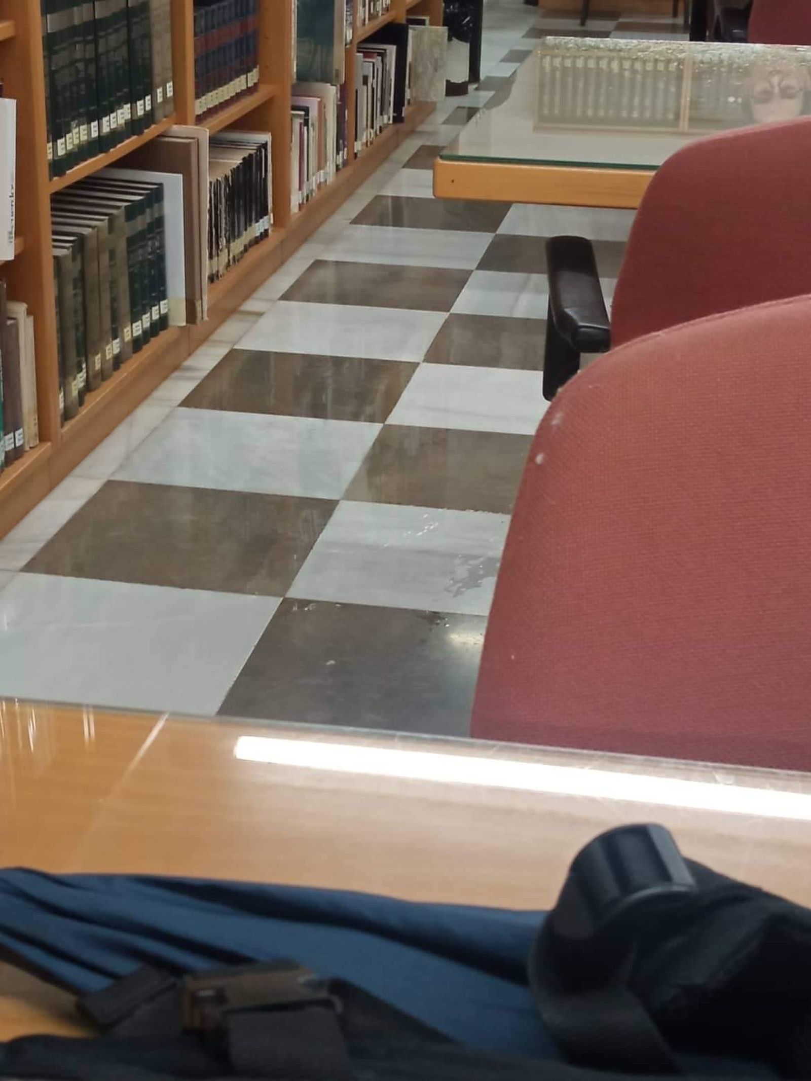 Denuncia la aparición de goteras en la biblioteca municipal de la Casa de La Palma de Motril