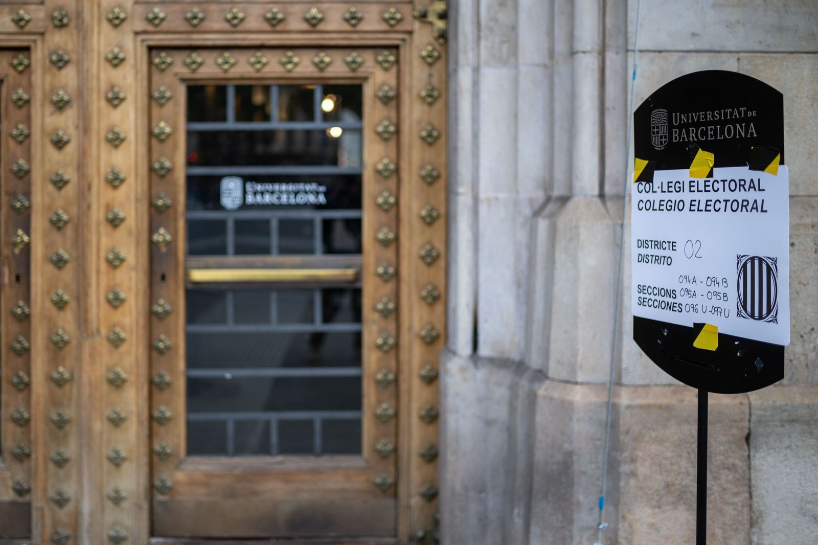 Las fotos de la jornada electoral en Cataluña