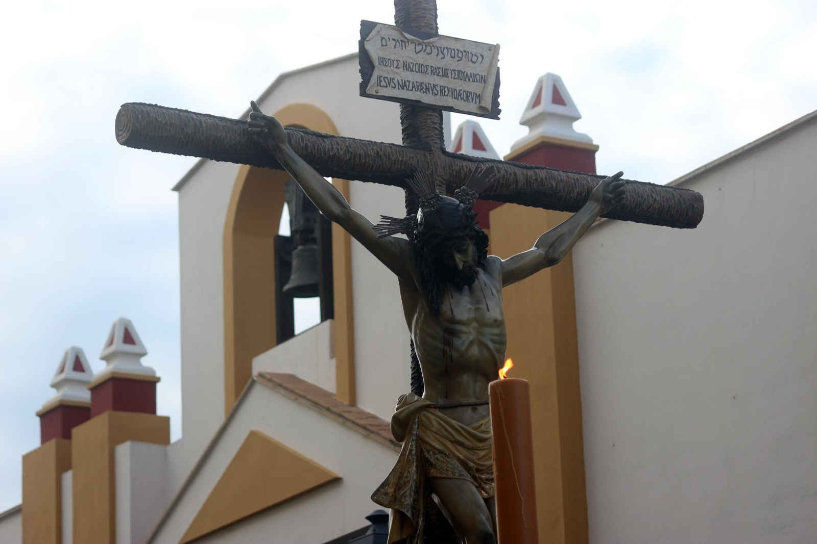 Las imágenes del Martes Santo en Puerto Real: Cristo del Perdón