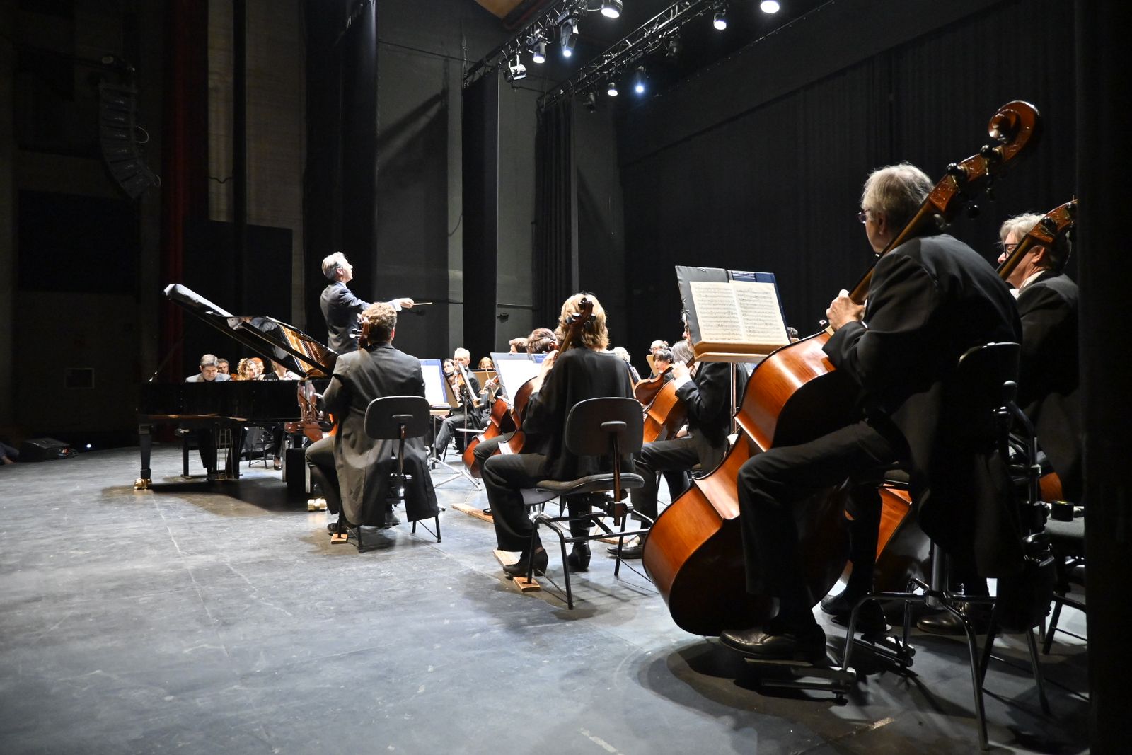 Imágenes del concierto de Perianes en la Casa Colón