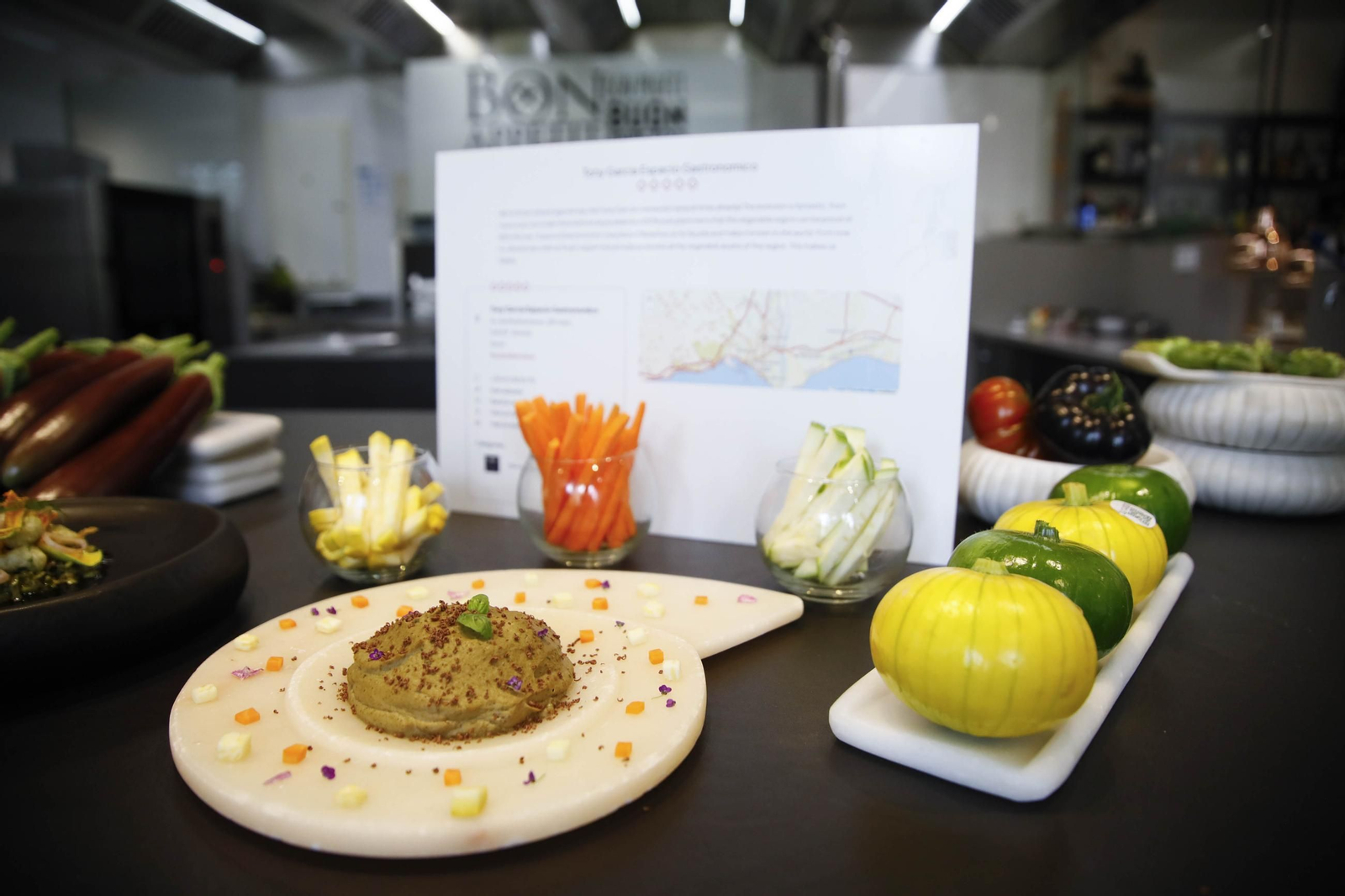 Las imágenes de una nueva variedad de berenjena en Almería