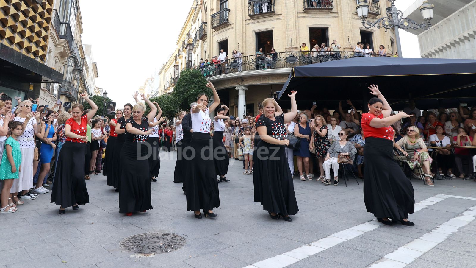 Flashmob de la academia de baile de Fani Muñoz en Jerez