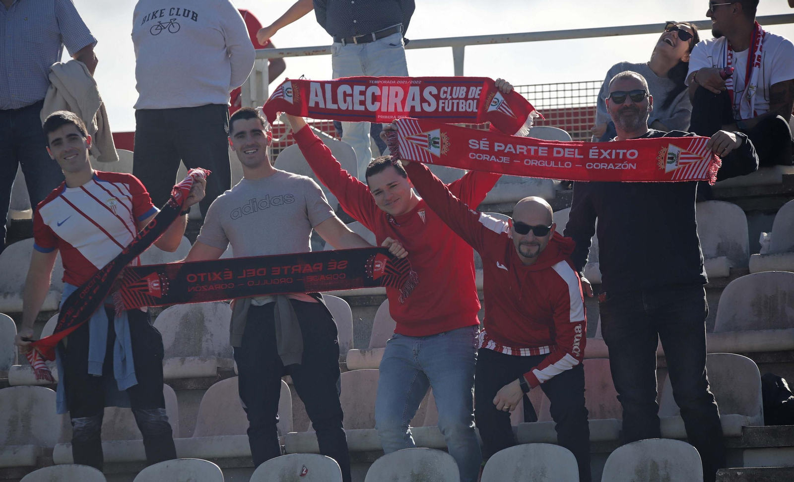 Búscate en el Nuevo Mirador durante el Algeciras - Atlético Madreliño de Primera Federación