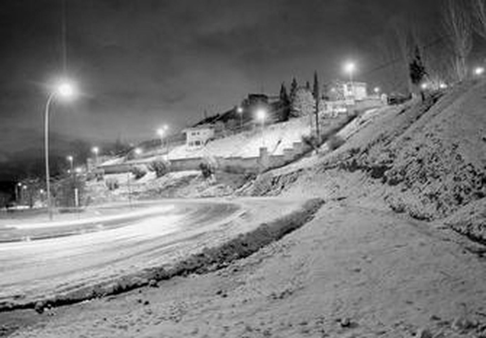 A mediados de diciembre, la nieve llegó a la capital, como en El Fargue.